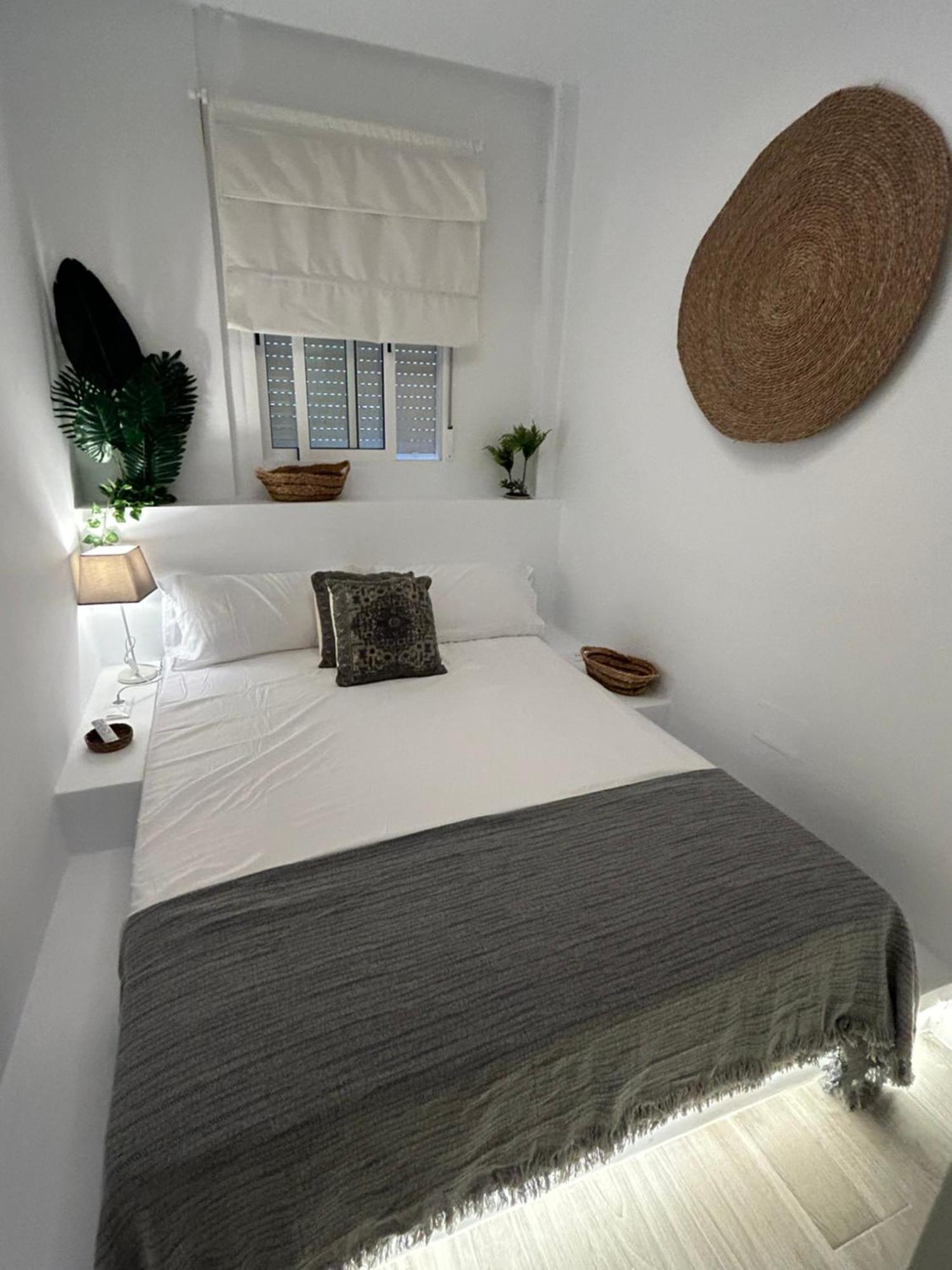 Arenales Beach Boutique Apartment 阿勒纳勒斯德尔索尔 外观 照片